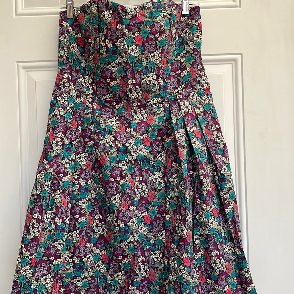 Moda International Summer Dress. Size 12. Multi color flowers. Strapless